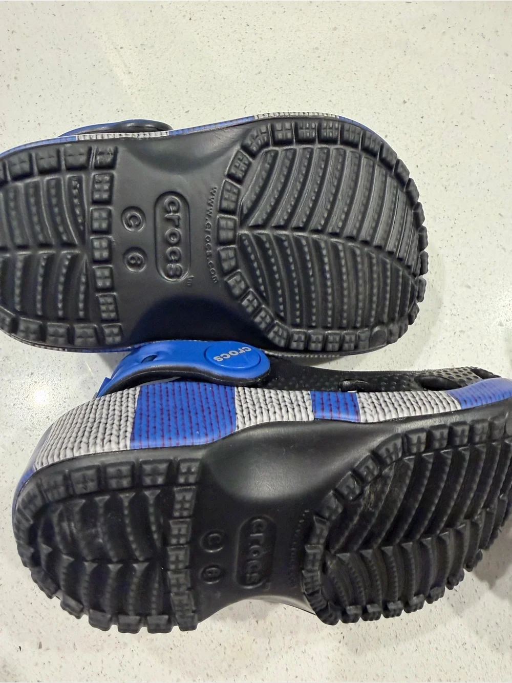 CROCS Kids' Black and Blue Ravenclaw Charm Clogs